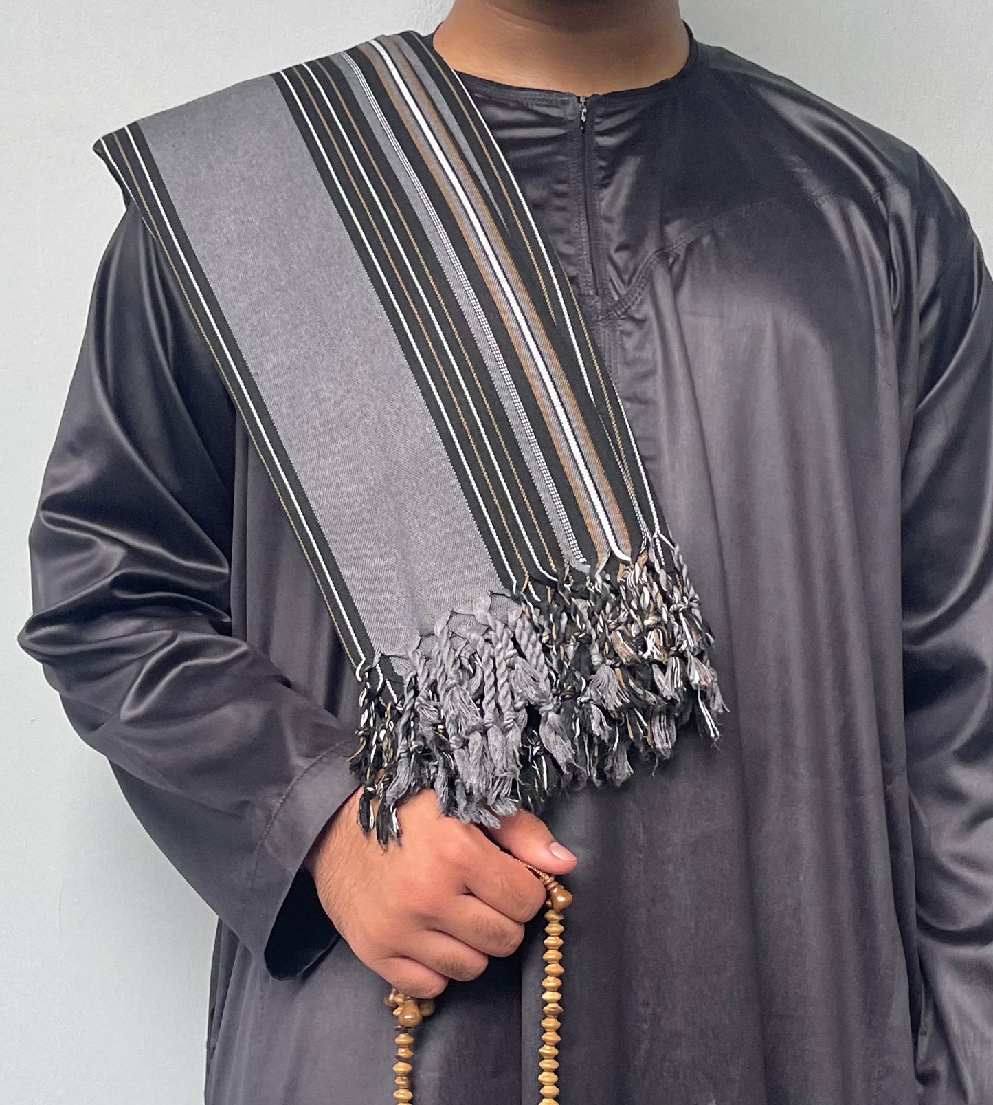 Yemeni Shawl in Misty Sands Grey