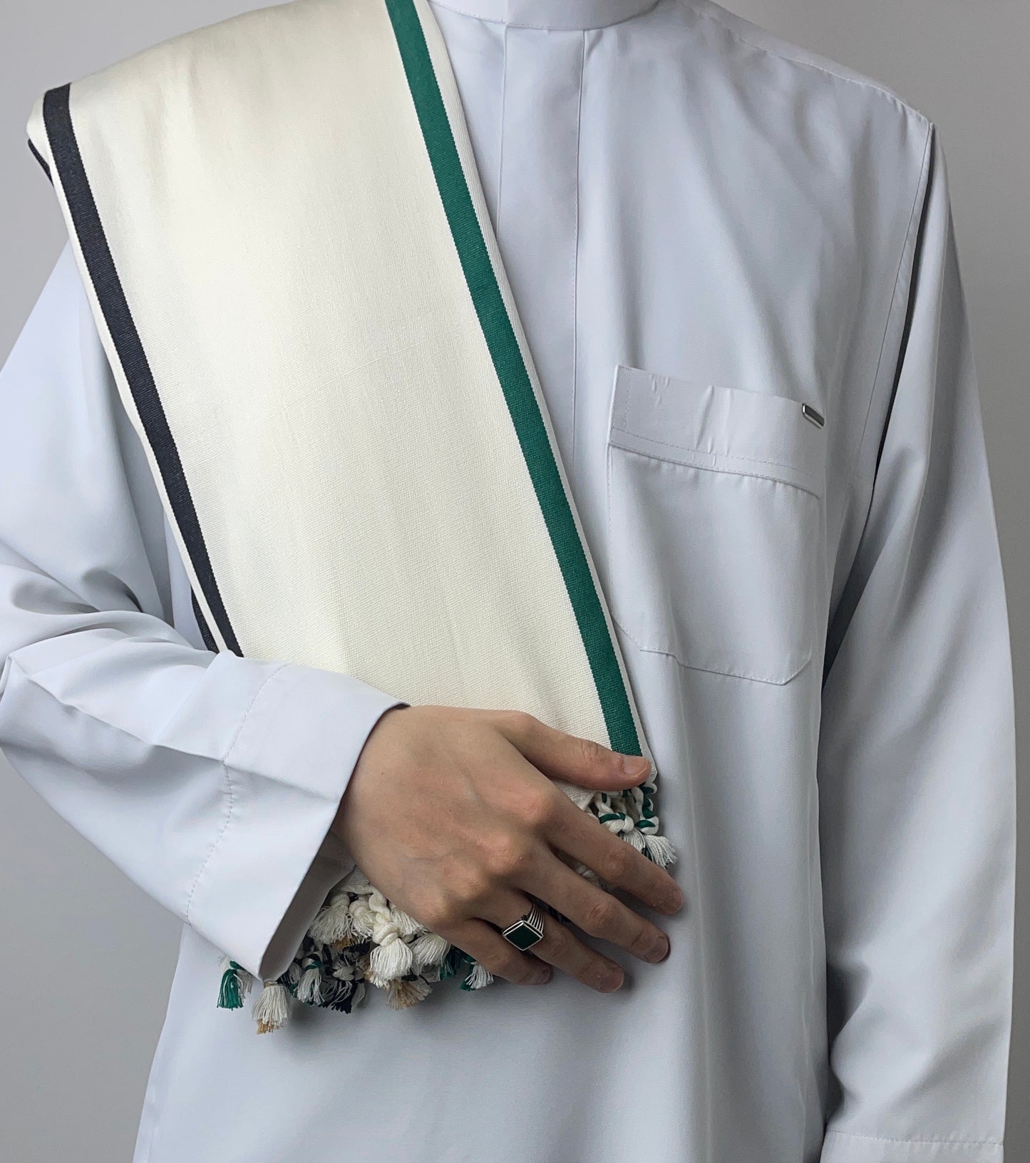Yemeni Shawl in Day and Night Beige