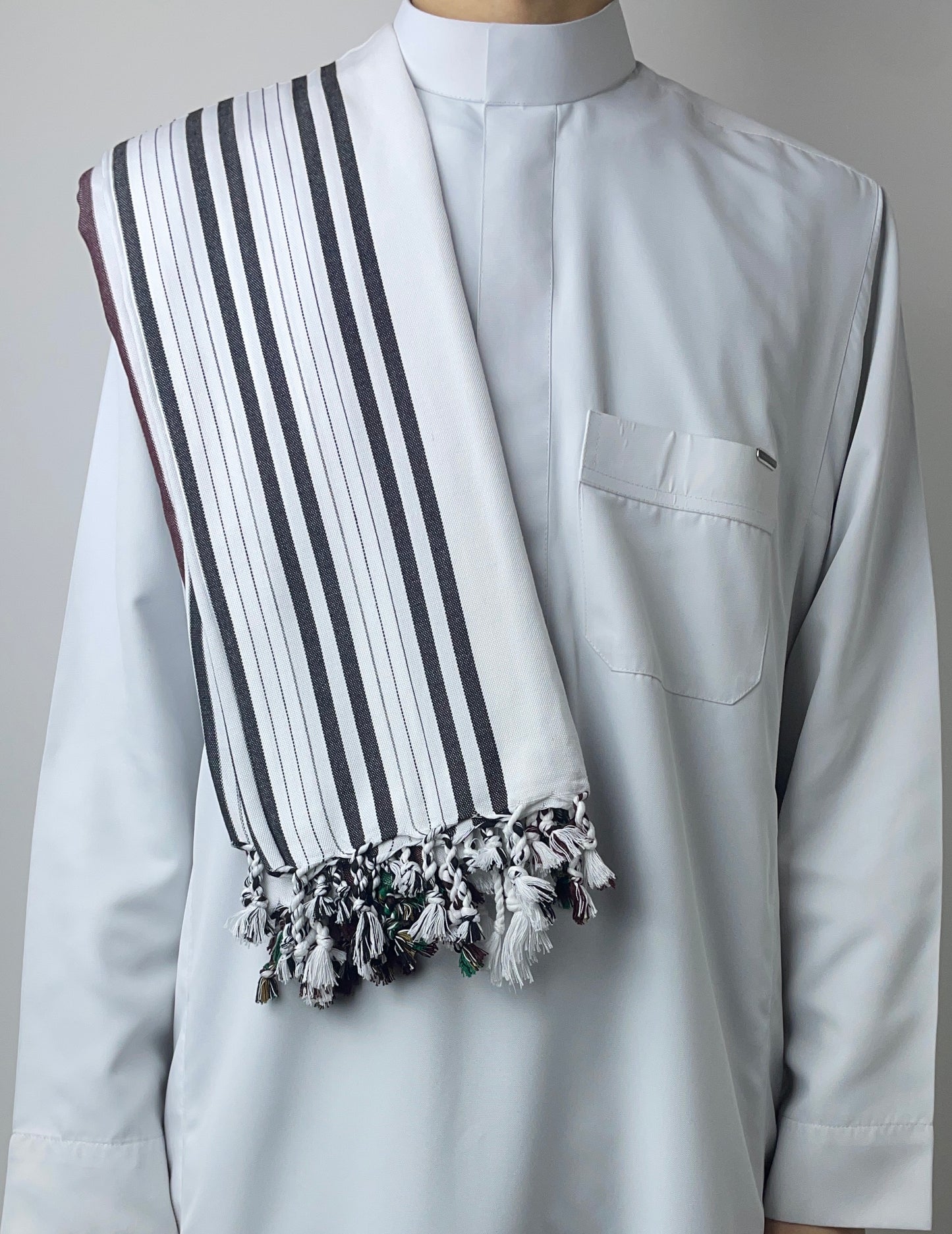 Yemeni Shawl in Salt of Aden White