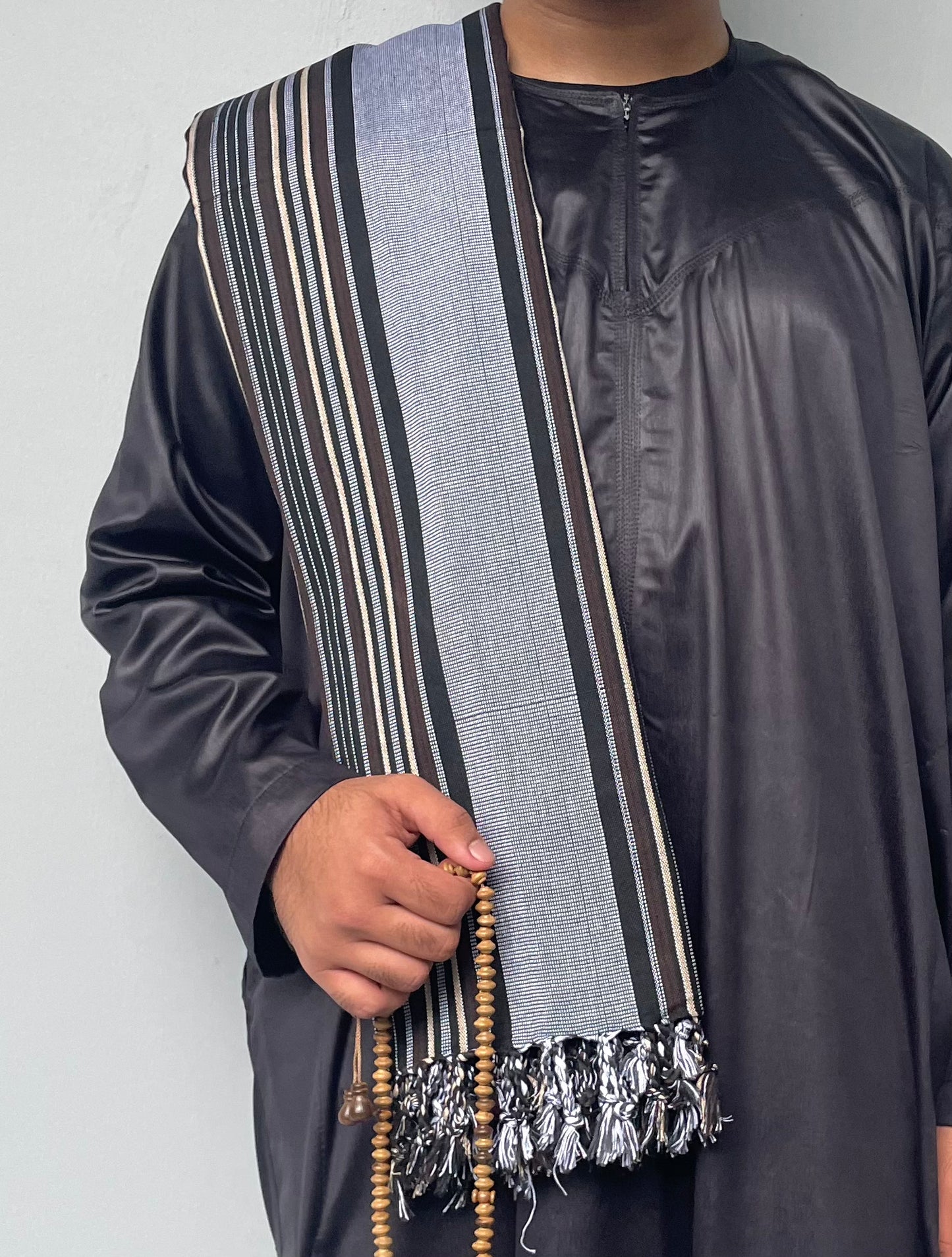 Yemeni Shawl in Cedar Smoke